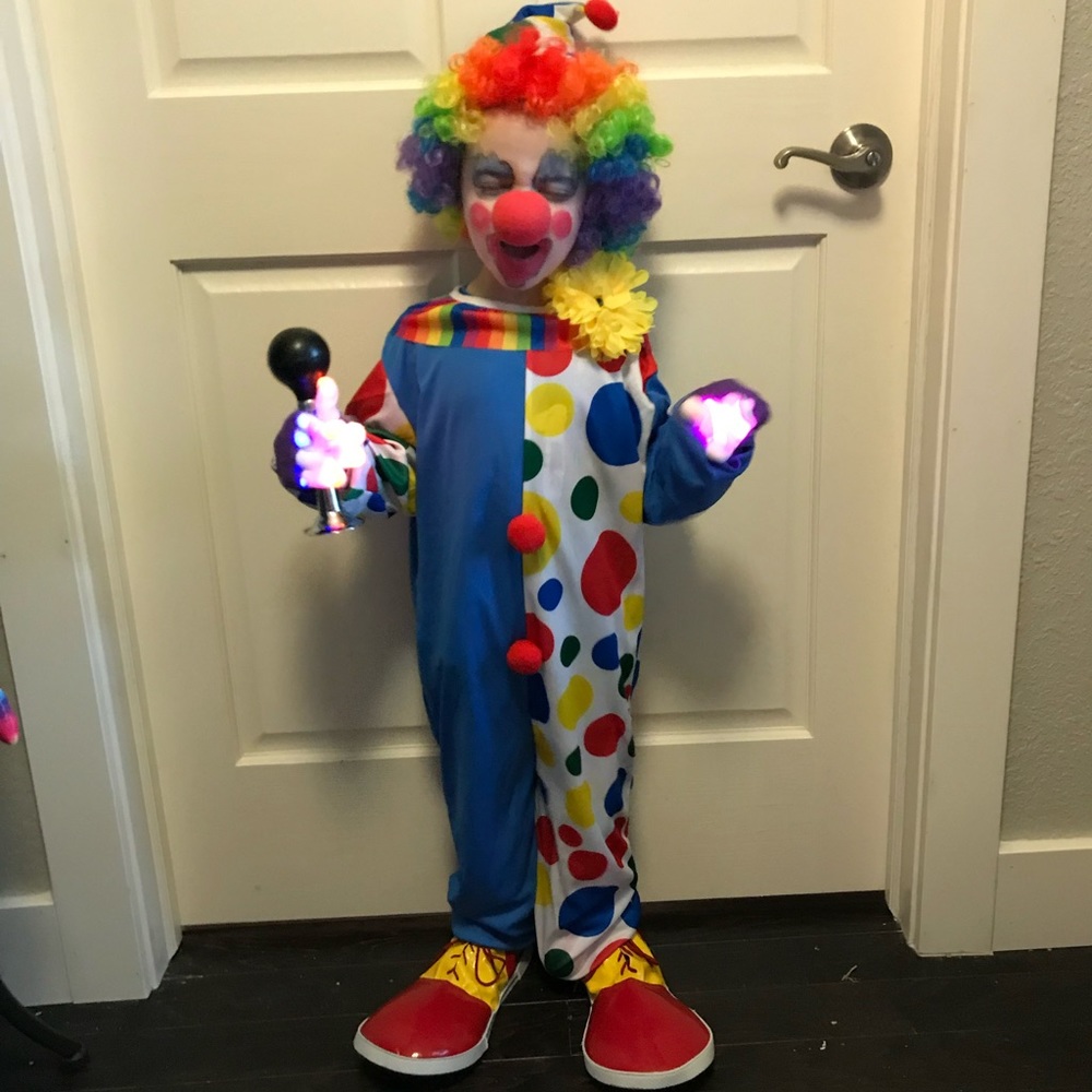 Kids clown costume size small includes wig